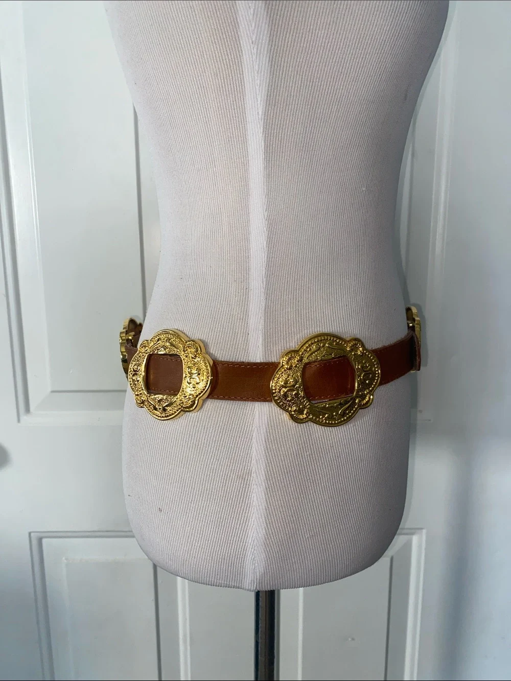 Vintage Accessory Lady Brown Leather Belt W/ Ornate Gold Buckles Substantial  L